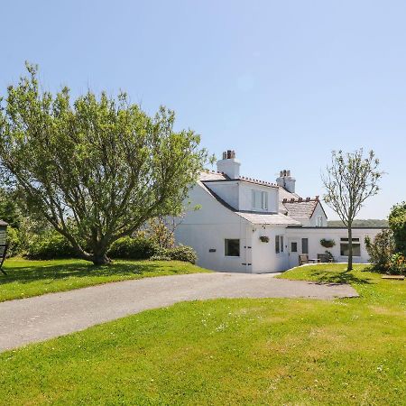 Charming 2 Bed House Near Rhoscolyn Discounts For Villa Holyhead Dış mekan fotoğraf