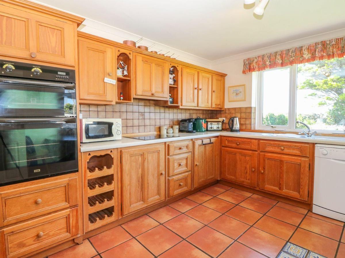 Charming 2 Bed House Near Rhoscolyn Discounts For Villa Holyhead Dış mekan fotoğraf