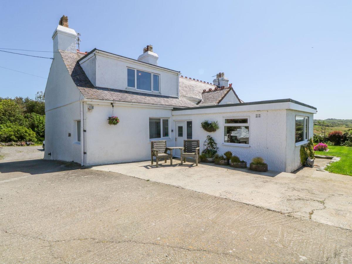 Charming 2 Bed House Near Rhoscolyn Discounts For Villa Holyhead Dış mekan fotoğraf